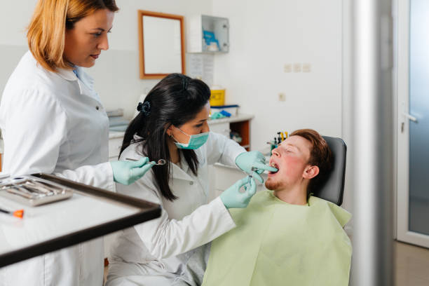 Best Emergency Wisdom Tooth Extraction in Four Square Mile, CO